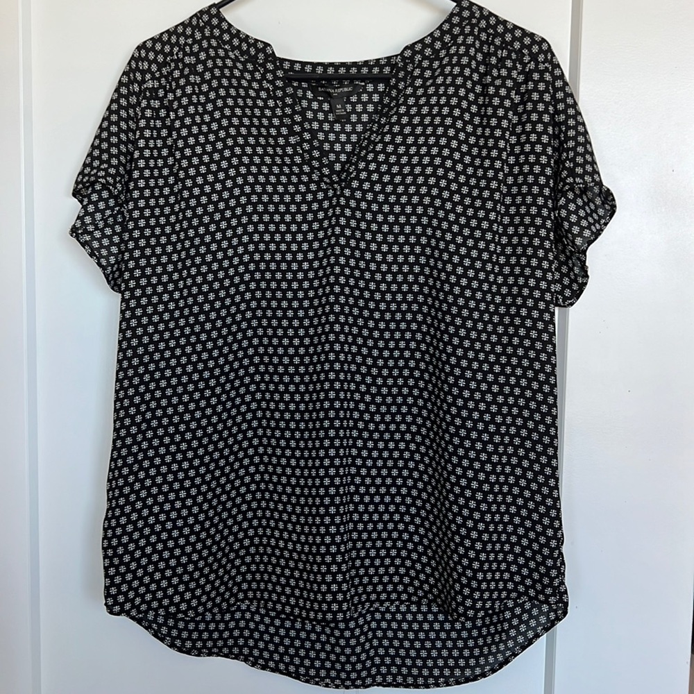 Black & White Patterned Blouse - Banana Republic